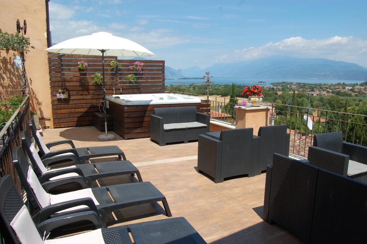 Antico Borgo B&B Con Spa - Adults Only Manerba del Garda Exterior photo